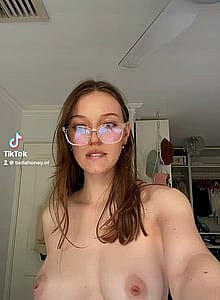 Hot Aussie Tits'
