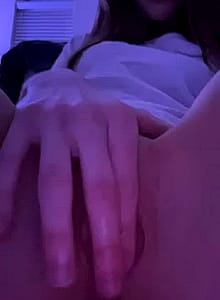 Sending A Masturbating Video To Every Guy That Upvtes ☺️ (My Auto Reply Is On)let's Go 👻:alliangirl2'