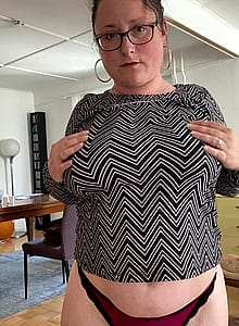 If You Like 40 Year Old Teacher With Fat Butts I’m Your Fucking Dreamgirl'