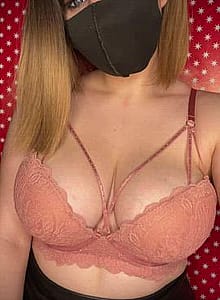 Does This Bra Fit My Boobs? :)'