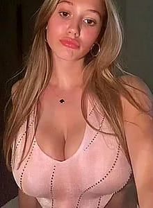 Perfect Tits In Pink Top'