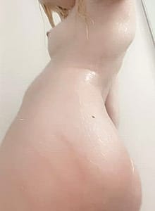 Ever Done A Wet Raw Anal Fuck With A Pawg As Thick As Me?'