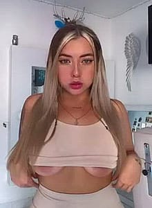 Just A 19yo Latina Can I Be Your Babe Today ?'