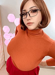 Could you remember Velma had big tits like this? [drop]'