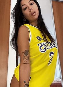 Would you be my boyfriend if I am huge fan of lakers daddy?'